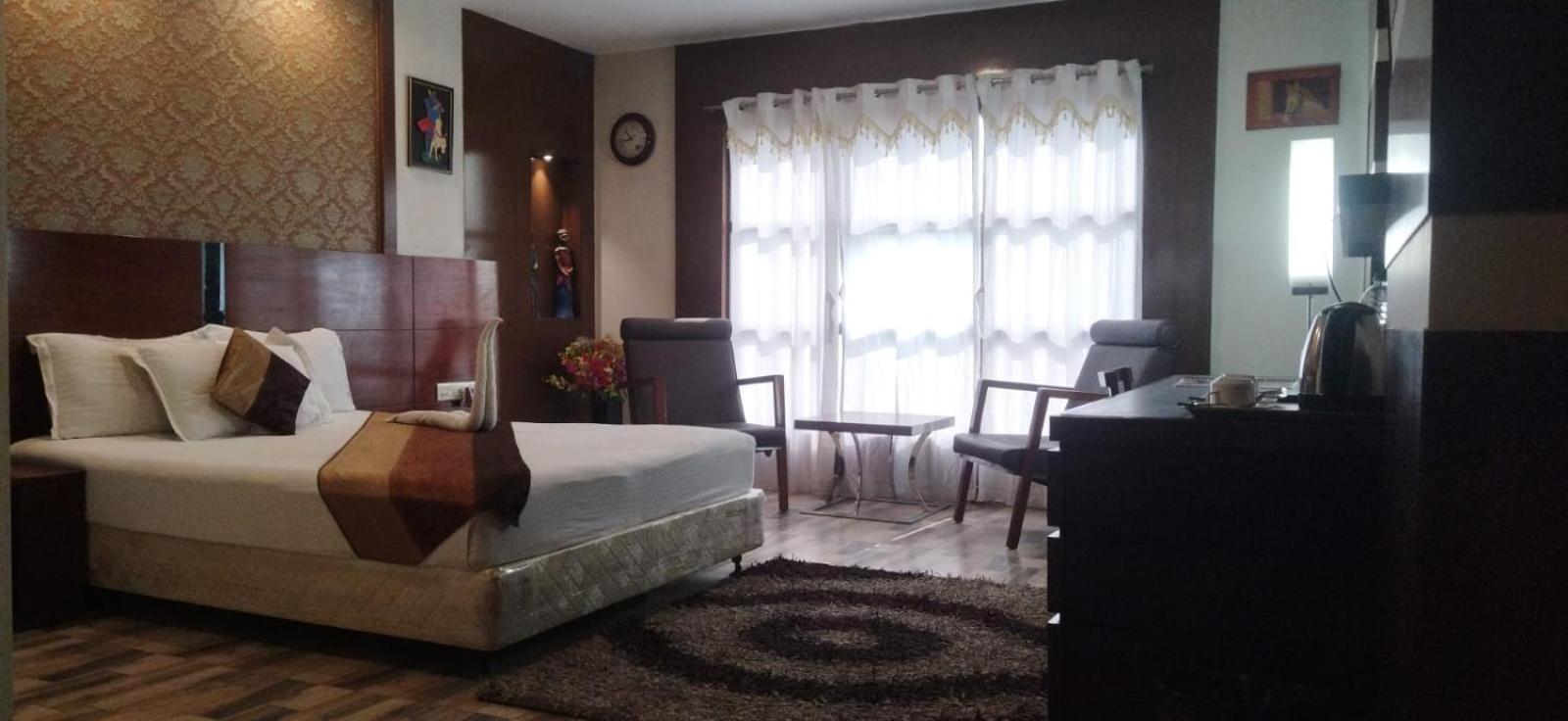 Hotel Ambassador Chocolate Inn Kalyani エクステリア 写真
