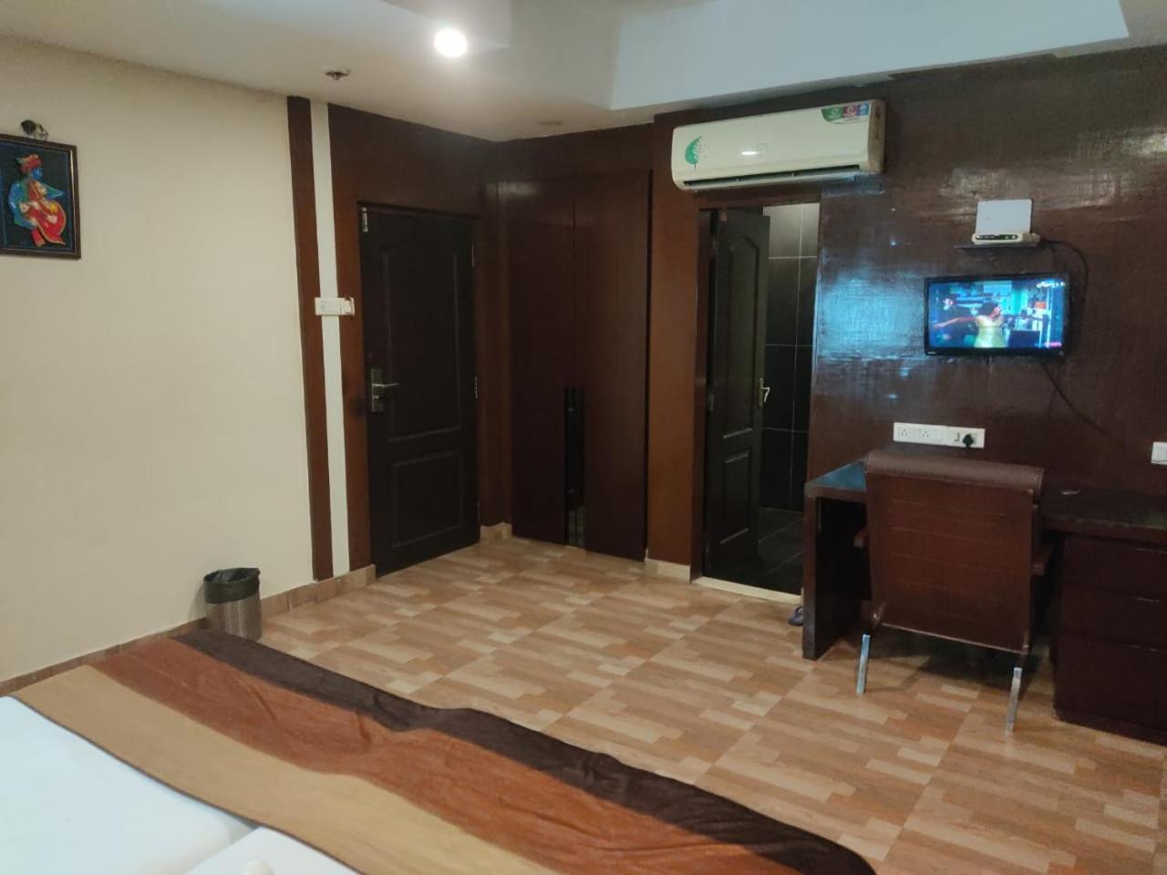 Hotel Ambassador Chocolate Inn Kalyani エクステリア 写真